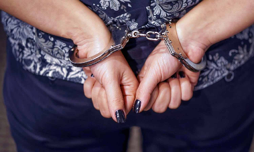 மதுவிற்ற பெண் கைது