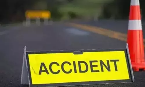 கூடலூரில் கார் விபத்து