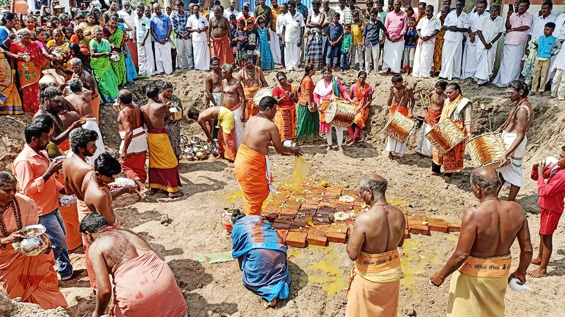 மரகதவல்லி கோவிலில் கற்கோவில் கட்டும் பணி மரகதவல்லி கோவிலில் கற்கோவில் கட்டும் பணி