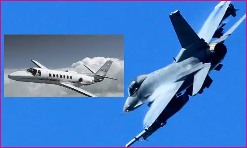 வாஷிங்டன் மீது பயங்கர சத்தம் எழுப்பி போர் விமானம் பறந்ததால் பரபரப்பு