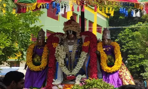 சத்தியமூர்த்தி பெருமாள் கோவிலில் தீர்த்தவாரி