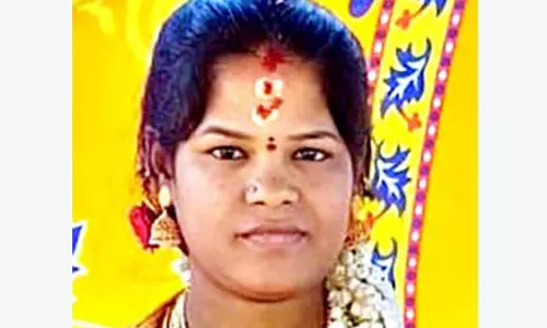 மேலூர் நான்கு வழிச்சாலையில் விபத்தில் புதுப்பெண் பலி