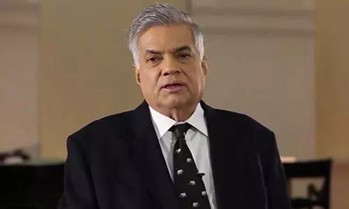 பொருளாதார நெருக்கடியில் இருந்து இலங்கை மீண்டு வருகிறது-  விக்கிரமசிங்கே தகவல்