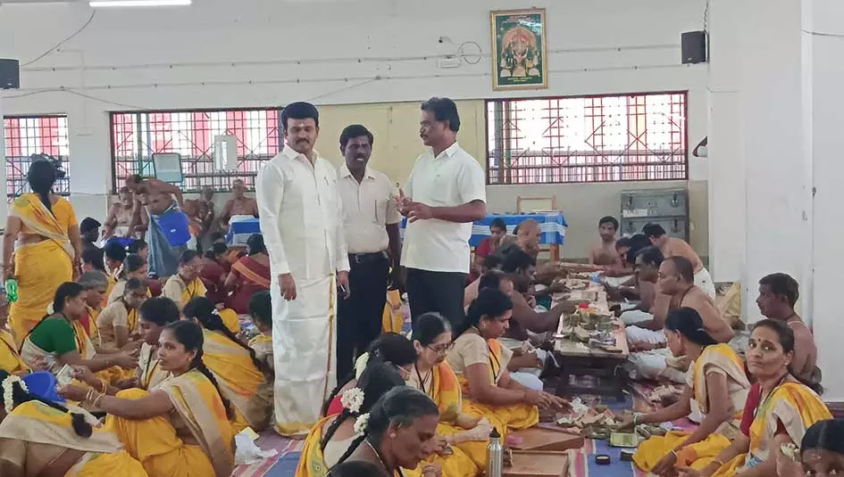 திருச்செந்தூர் சுப்பிரமணிய சுவாமி கோவில் உண்டியல் மூலம் ரூ. 3.10 கோடி வருவாய்