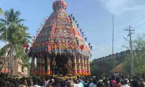 சிலட்டூர் முத்துமாரியம்மன் கோவிலில் வைகாசி தேரோட்டம்