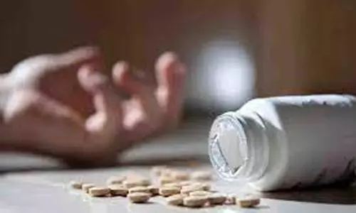 அளவுக்கு அதிகமான மாத்திரைகளை சாப்பிட்ட முதியவர் பலி