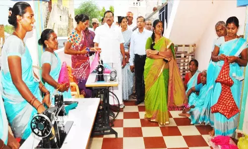 பயனாளிகளை அதிகாரிகள் அலைக்கழிக்க கூடாது