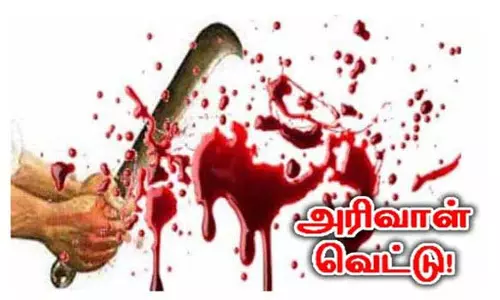 தூத்துக்குடியில் லாரி டிரைவருக்கு அரிவாள் வெட்டு - வழிப்பறி கும்பலுக்கு போலீஸ் வலைவீச்சு