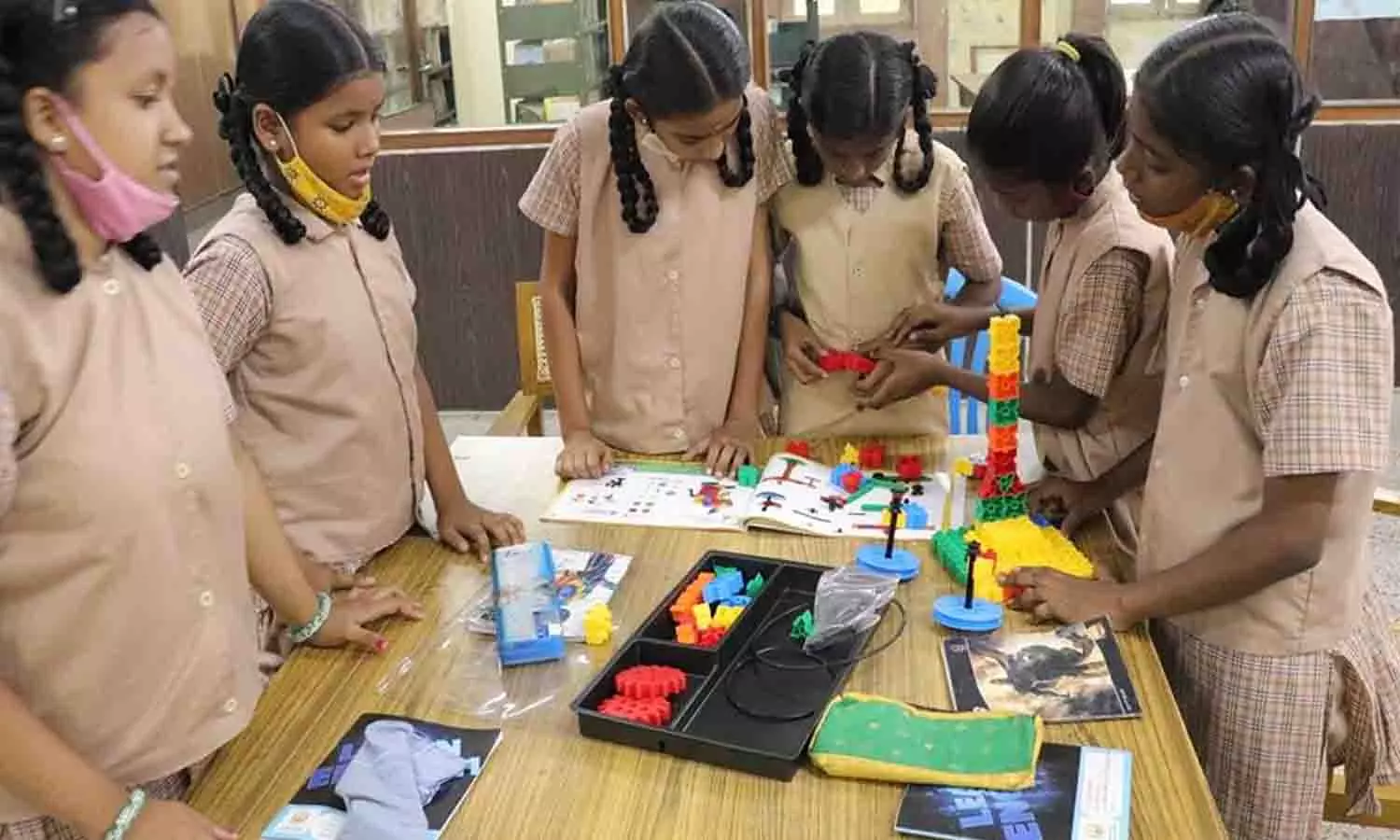 அரசு உதவிபெறும் பள்ளிகளுக்கும் ஸ்டெம் திட்டத்தை விரிவுபடுத்த வேண்டும் - தன்னார்வலர்கள் வலியுறுத்தல்