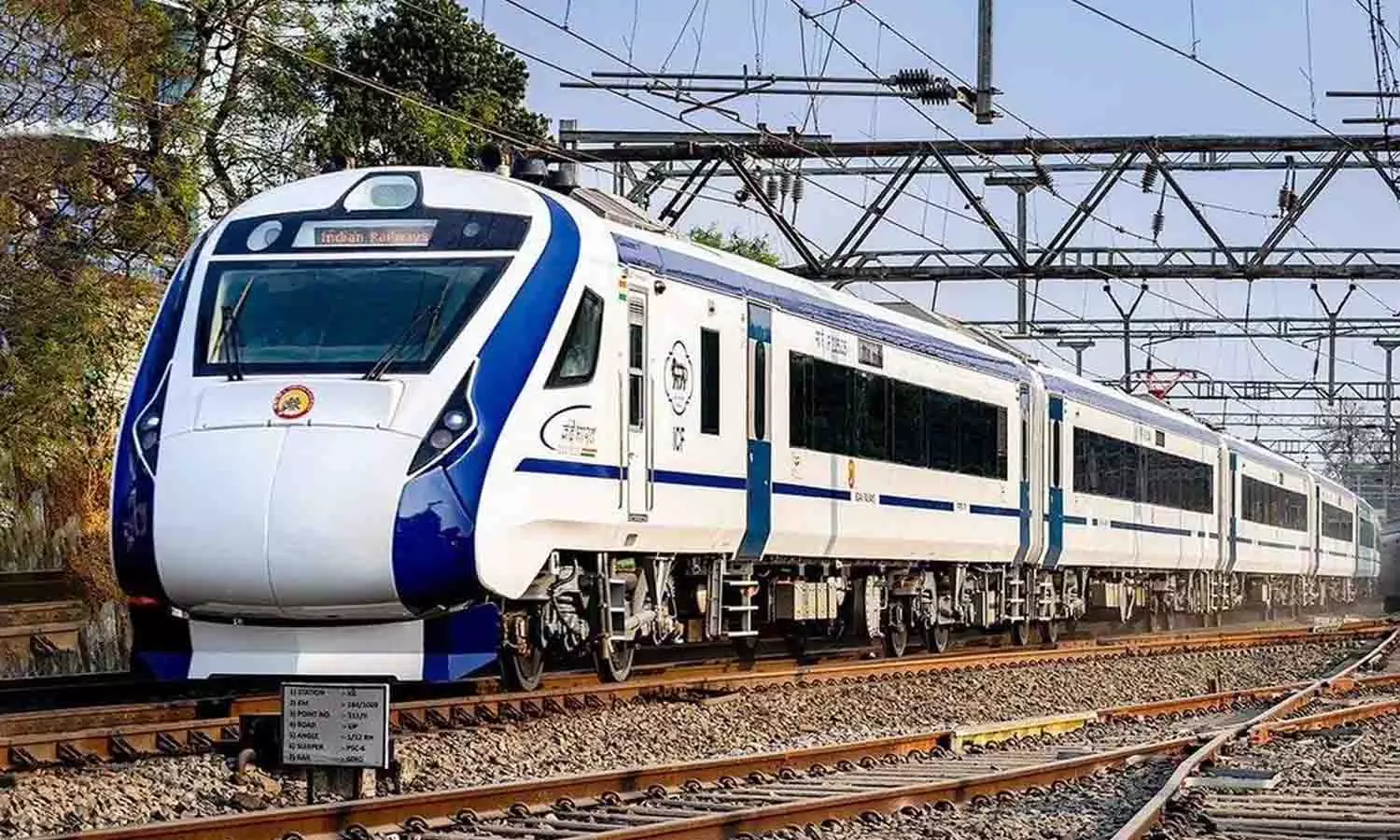 கோடை விடுமுறை நிறைவு பெறுவதால் வந்தே பாரத் ரெயிலில் குறையும் முன்பதிவு கோடை விடுமுறை நிறைவு பெறுவதால் வந்தே பாரத் ரெயிலில் குறையும் முன்பதிவு