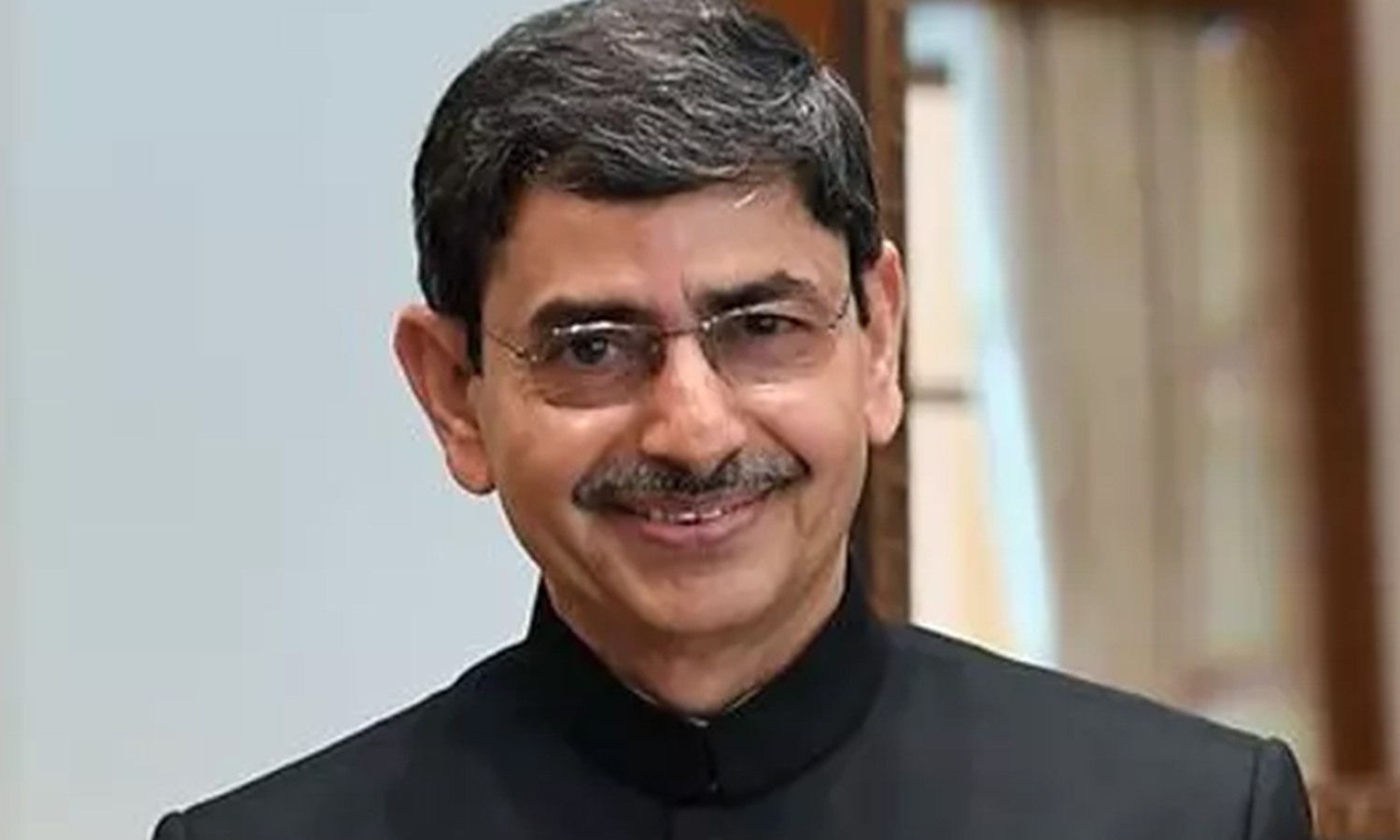 தமிழக அரசு தொடர்ந்த வழக்கு நாளை விசாரணை... கவர்னர் என்ன செய்யப்போகிறார்?