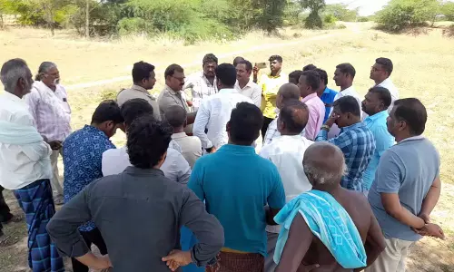 அறந்தாங்கி அருகே குடியிருப்பு பகுதிகளில் ரிங்ரோடு அமைக்க எதிர்ப்பு