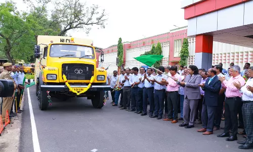என்.எல்.சி. சுரங்கப்பகுதியில் இயக்க 95 புதிய வாகனங்களை நிறுவன அதிபர் தொடங்கி வைத்தார்
