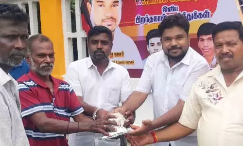 ஏழைகளுக்கு நலத்திட்ட உதவிகள்