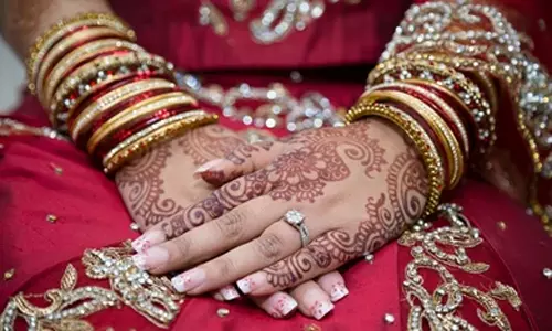 திருமண வீட்டில் உறவினர்கள் மோதல்- மணப்பெண் மயக்கம்