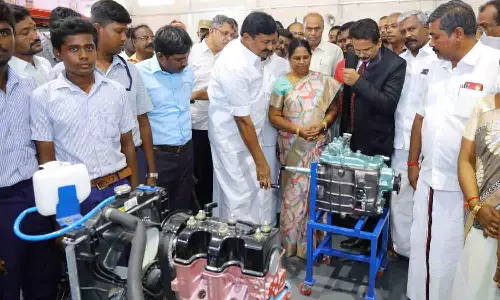 தாராபுரம் அரசு தொழிற்பயிற்சி நிலையத்தில் தொழில்நுட்ப மையம் திறப்பு