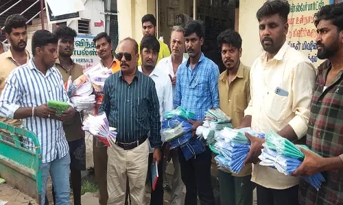 நெல்லை டவுனில் பிளாஸ்டிக் பைகள் பயன்படுத்திய கடைகளுக்கு ரூ. 20 ஆயிரம் அபராதம்