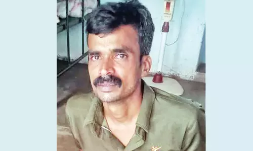 விளாத்திகுளம் அருகே விசாரணையின்போது தொழிலாளியை தாக்கியதாக சப்-இன்ஸ்பெக்டர் மீது புகார்