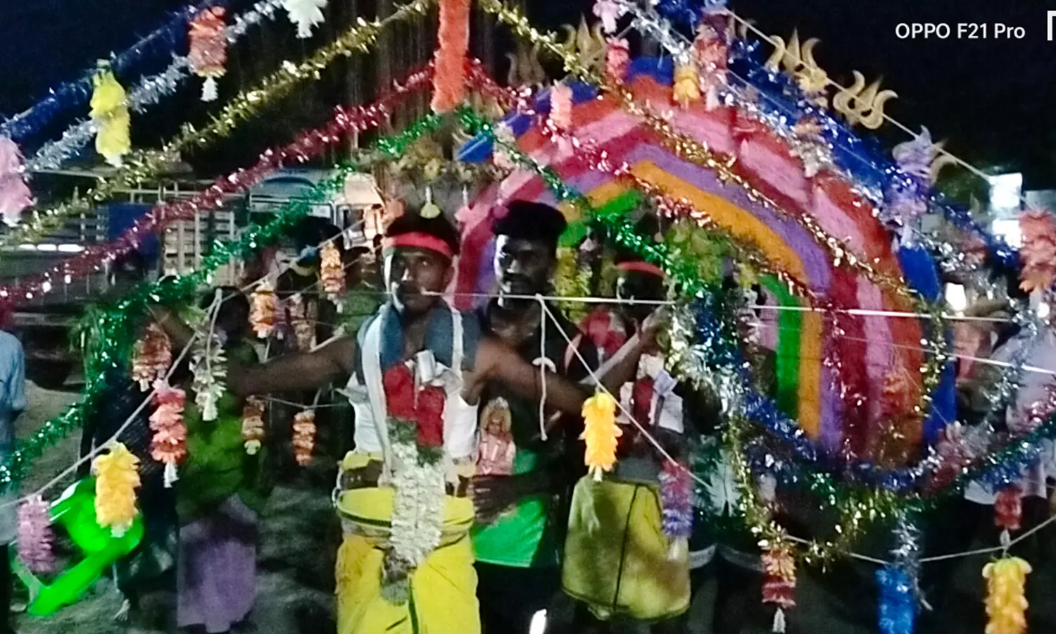 ஜெயங்கொண்டம் அருகே மாரியம்மன் கோவில் திருவிழா ஜெயங்கொண்டம் அருகே மாரியம்மன் கோவில் திருவிழா