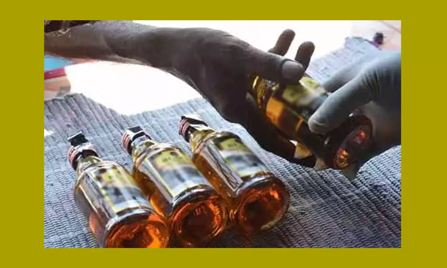 கள்ள மார்க்கெட்டில் மதுபாட்டில்கள் விற்பனை அதிகரிப்பு கள்ள மார்க்கெட்டில் மதுபாட்டில்கள் விற்பனை அதிகரிப்பு