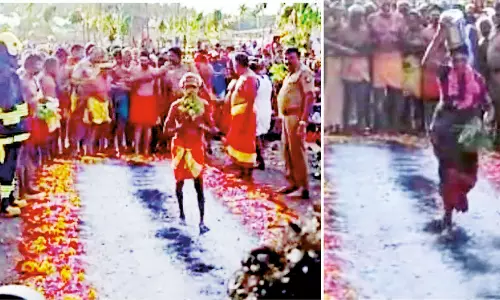 பொங்கலூர் அருகே 34 ஆண்டுகளுக்கு பின் திரவுபதி அம்மன் கோவில் குண்டம் திருவிழா