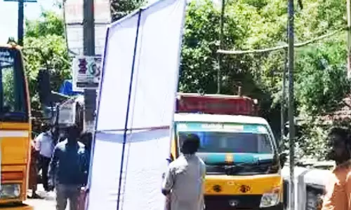 செங்கம் நகரில் விளம்பர பேனர்கள் அகற்ற நடவடிக்கை எடுக்க வேண்டும்