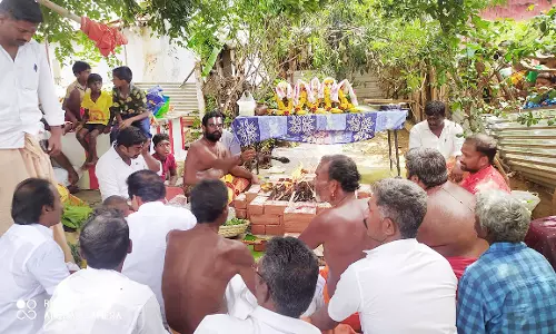 பட்டச்சாமி கோவிலில் வருடாபிஷேகம்