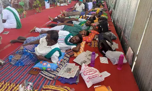 4-வது நாளாக தொடரும் விவசாயிகளின் காலவரையற்ற உண்ணாவிரத போராட்டம்