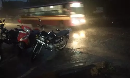 செங்கல்பட்டில் சூறாவளி காற்றுடன் பலத்த மழை