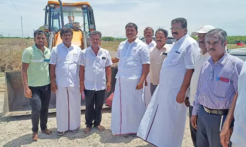 விளாத்திகுளம் பகுதியில் பல்வேறு நலத்திட்ட பணிகள் - மார்க்கண்டேயன் எம்.எல்.ஏ. தொடங்கி வைத்தார்