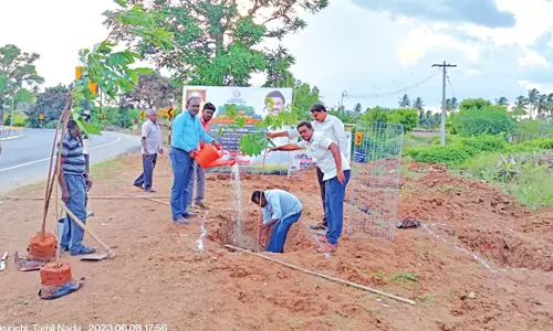 சாலை அகலப்படுத்தும் பணிகளை கண்காணிப்பு பொறியாளர் ஆய்வு