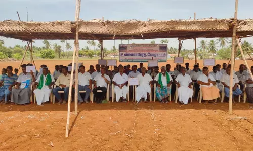 கல்குவாரிகள் தண்ணீர் எடுக்க எதிர்ப்பு; விவசாயிகள் உண்ணாவிரதம்