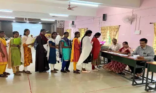 உடுமலை அரசு கல்லூரியில்  2- ம் கட்ட மாணவர் சேர்க்கை கலந்தாய்வு வருகிற 12-ந் தேதி நடக்கிறது