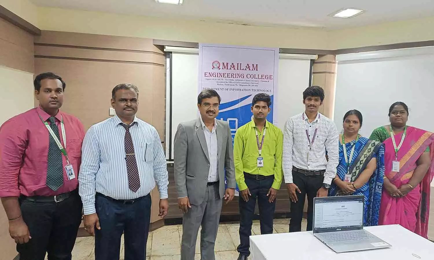 தொழில்நுட்ப இணையதள பக்கம் உருவாக்கி சாதனை தொழில்நுட்ப இணையதள பக்கம் உருவாக்கி சாதனை