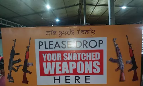 போலீசிடம் இருந்து கொள்ளையடிக்கப்பட்ட ஆயுதங்களை கைவிட டிராப் பாக்ஸ்- பா.ஜ.க எம்.எல்.ஏ புது முயற்சி