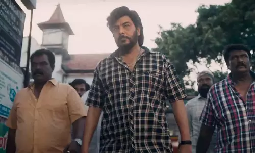 டிரைலரை வெளியிடும் தலைநகரம் 2 படக்குழு