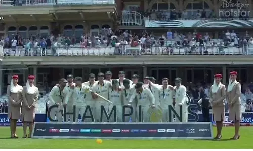 அனைத்து விதமான ஐசிசி கோப்பைகளையும் வென்ற முதல் அணி - சாதனை படைத்த ஆஸ்திரேலியா
