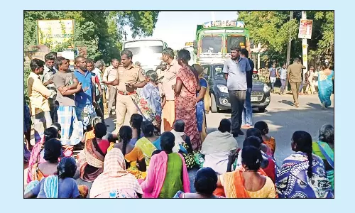 பொதுமக்கள் திடீர் சாலைமறியல்