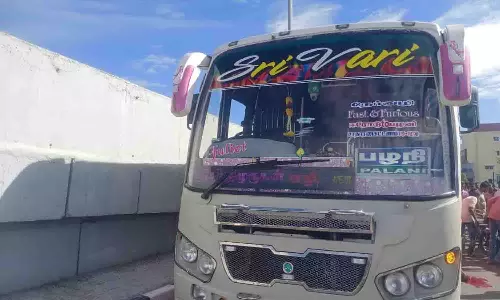 தாராபுரத்தில் பஸ் சக்கரத்தில் சிக்கி வாலிபர் பலி