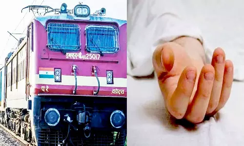 காதல் மனைவி இறந்த உடனே ரெயிலில் பாய்ந்து மேஸ்திரி சாவு