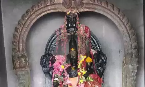 கரூர் கோவில்களில் தேய்பிறை அஷ்டமி வழிபாடு