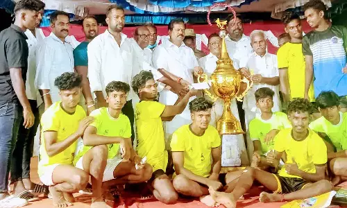 சார்காசிமேடு கிராமத்தில் கபடி போட்டி