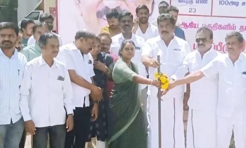 தார் சாலை புதுப்பித்தல் பணி