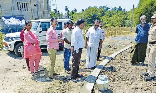 தாமரைக்குளம் தூர்வாரும் பணியை கலெக்டர் ஆய்வு