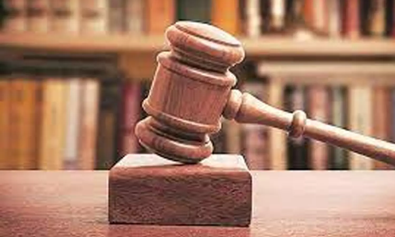 குளித்தலை பகுதியில் வாகன விதிமுறைகளை மீறியதாக 1,452 பேர் மீது வழக்கு குளித்தலை பகுதியில் வாகன விதிமுறைகளை மீறியதாக 1,452 பேர் மீது வழக்கு