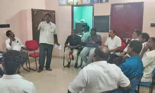 போலீஸ் நிலையங்களில் சி.சி.டி.வி.கேமரா பொருத்த வேண்டும்