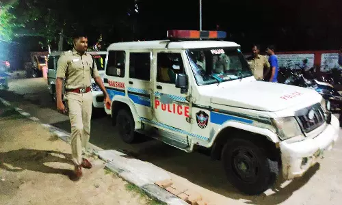 சித்தூரில் கடத்திய ஆந்திர போலீஸ் ஜீப் வந்தவாசியில் சிக்கியது