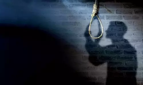 சிப்ஸ் மாஸ்டர் தூக்குபோட்டு தற்கொலை