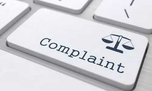 முறைகேடு புகார்- பல்லடம் சார்பதிவாளர்கள் காத்திருப்போர் பட்டியலுக்கு மாற்றம்