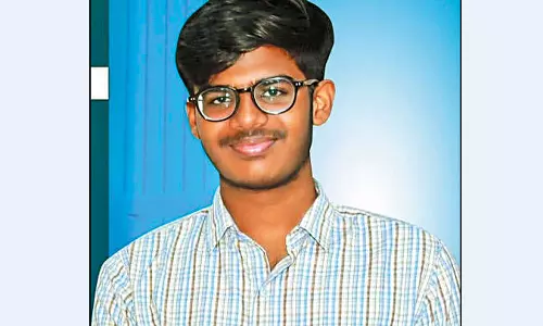 நீட் தேர்வு கடினம் இல்லை- முதலிடம் பிடித்த செஞ்சி மாணவன் பேட்டி